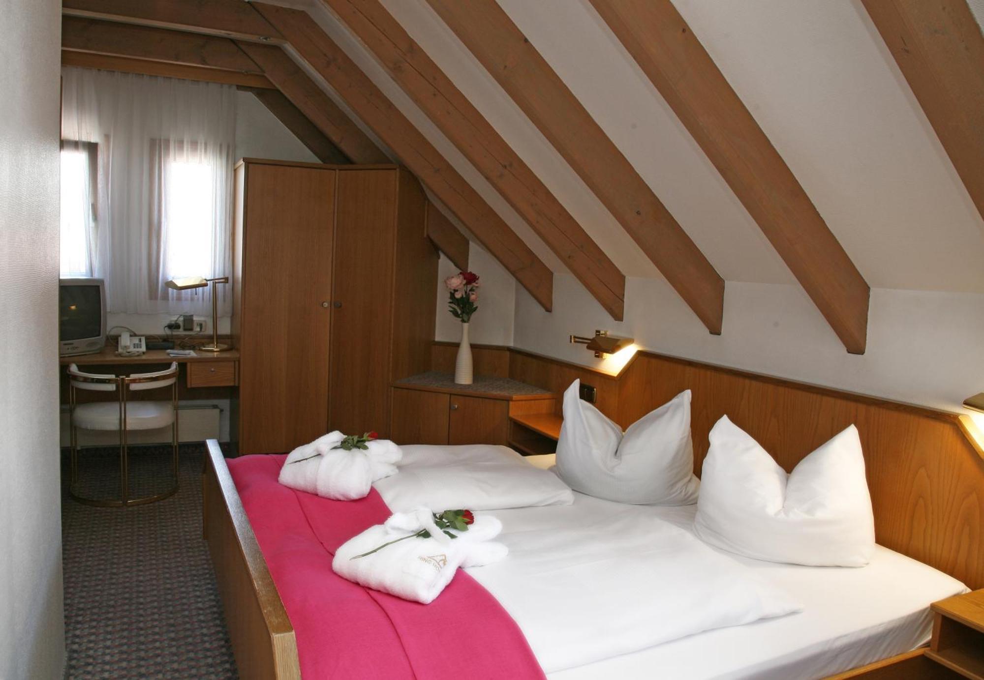 Hotel Mohren Ochsenhausen Esterno foto