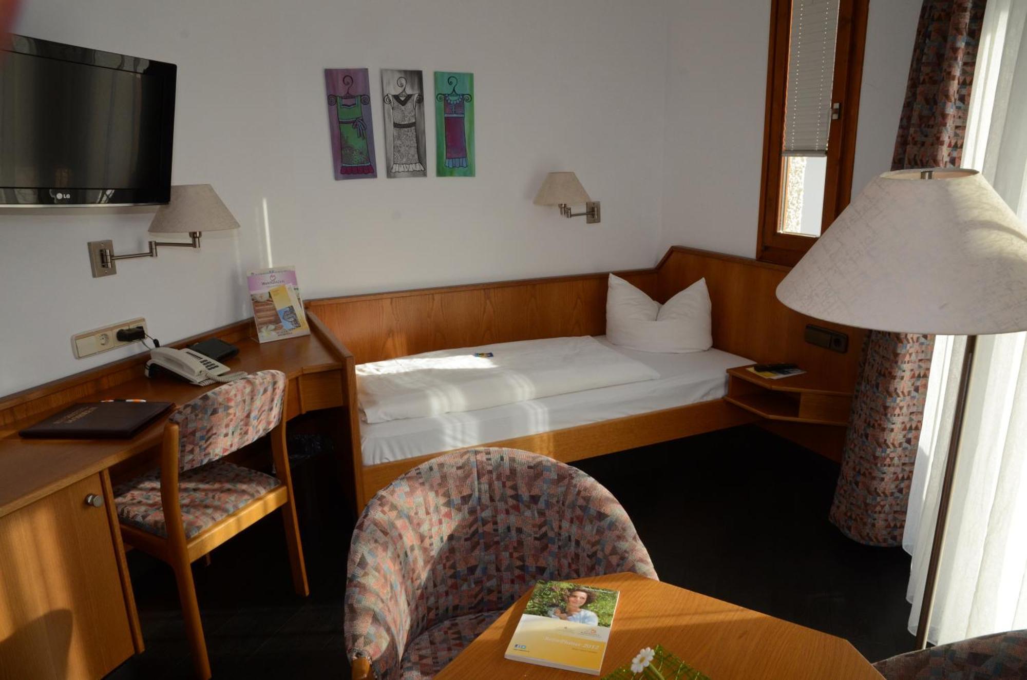 Hotel Mohren Ochsenhausen Esterno foto